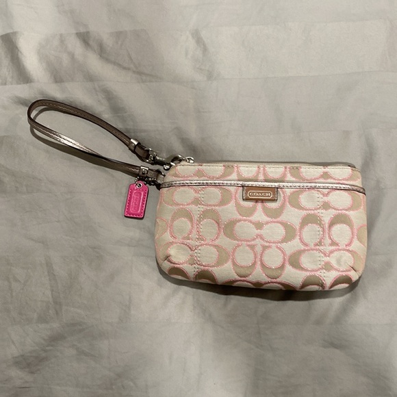 Coach Wristlet - Picture 1 of 6
